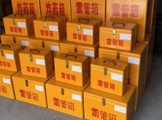 会东玻璃钢雷管箱的使用寿命一般是多少？